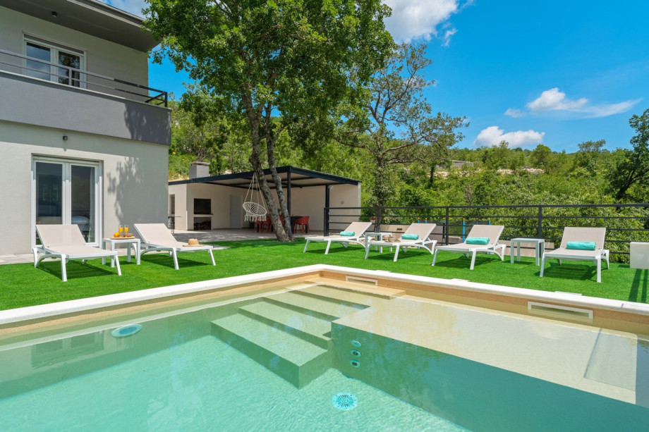 This is a perfect place for a perfect family vacation or friends gathering vacation