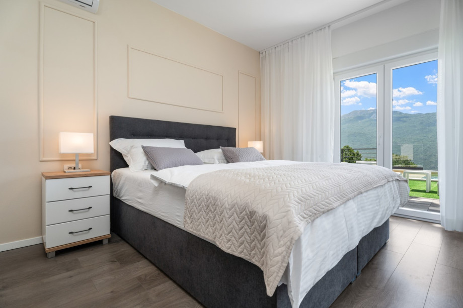 Bedroom No1 (14sqm) with a king size bed 180cm x 200cm