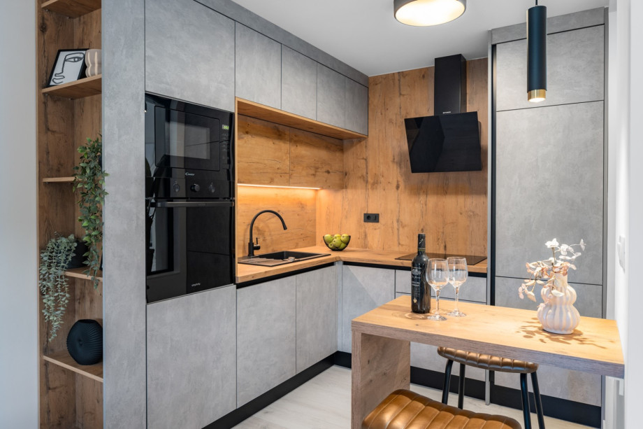 ideal space for preparing and enjoying meals with loved ones