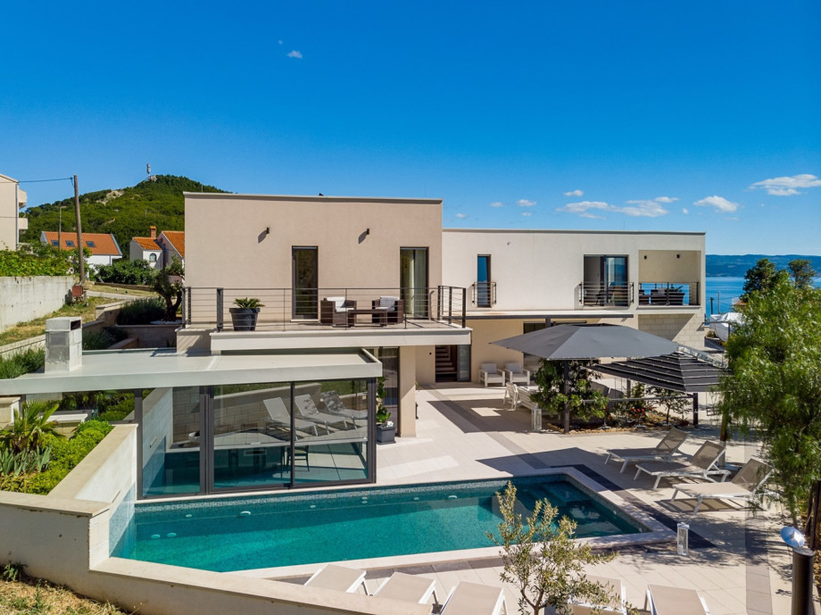 Villa is offering a nice and cozy feeling for your romantic or family relaxation