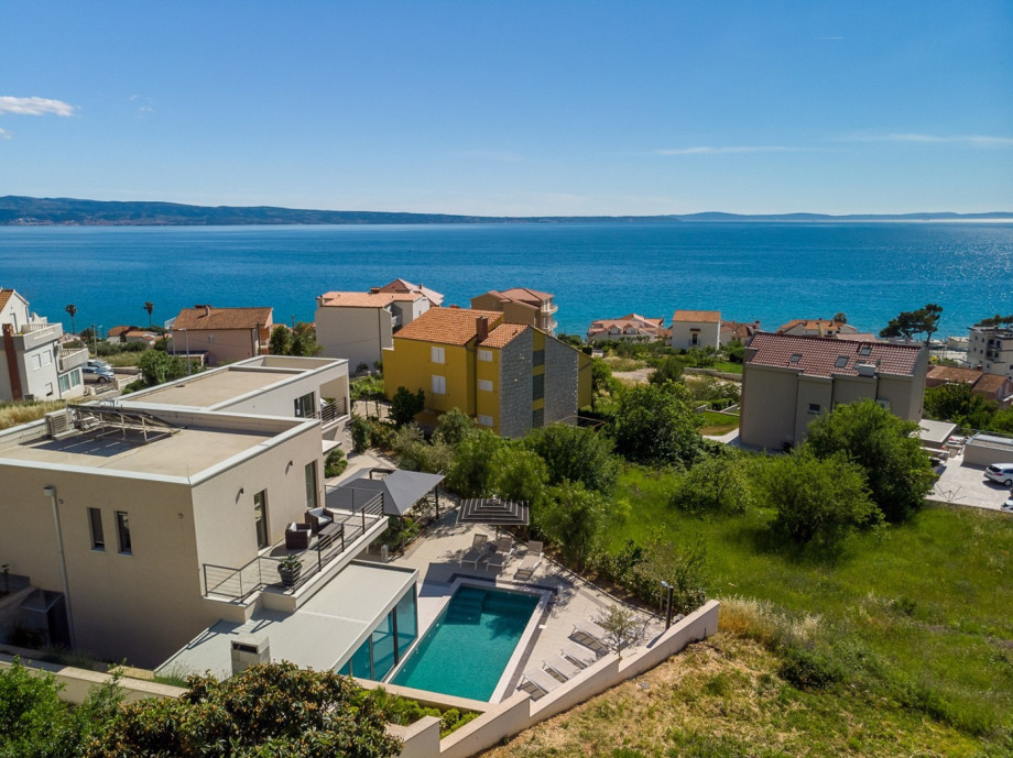 Upon arrival, the owner will provide much useful information about places to visit