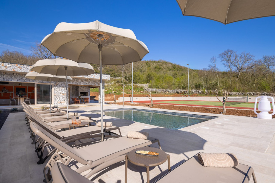 Upon your arrival, the owners will give you the most valuable information