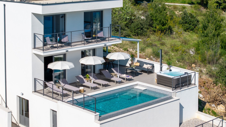 Seaview Villa Aria offers secure parking for up to four cars