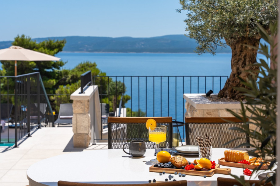 Villa Dattero with heated swimming pool, amazing sea views