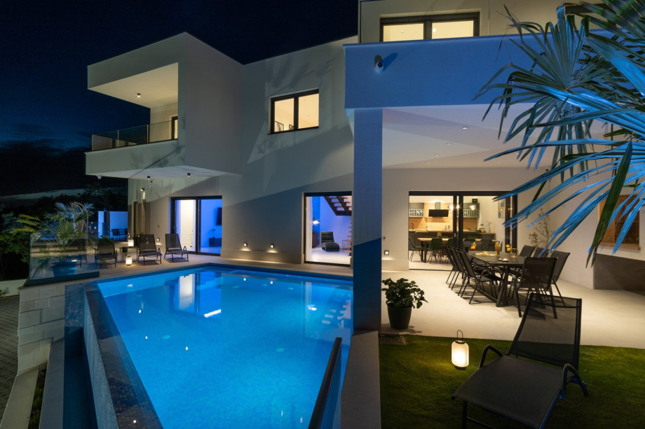 Villa Top Hill is very well organized, and all offered is exclusively for you