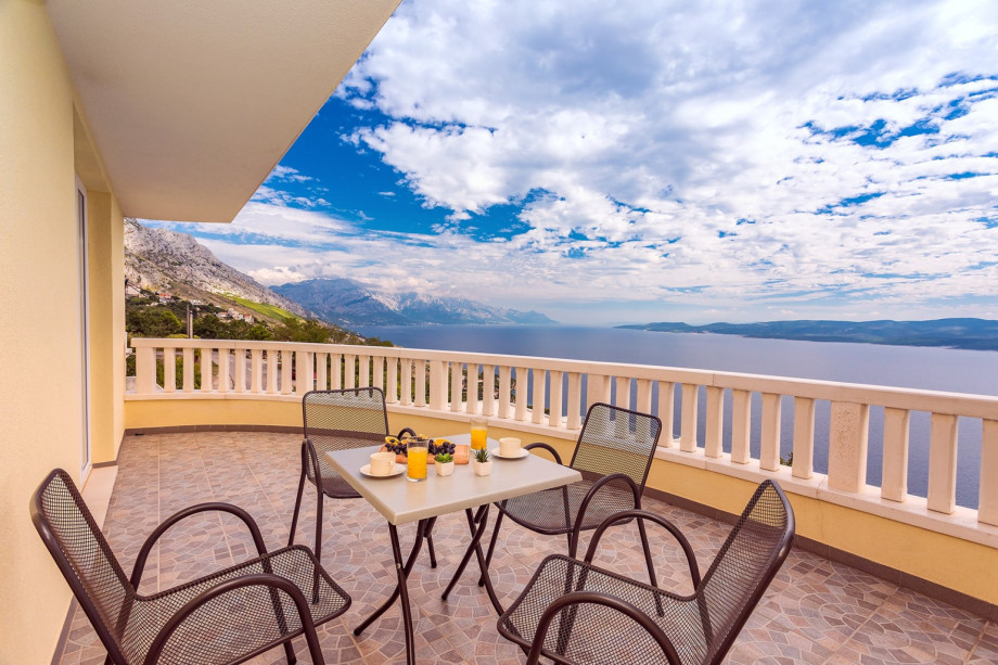 Amazing panoramic sea and island views from the terrace with balcony furniture