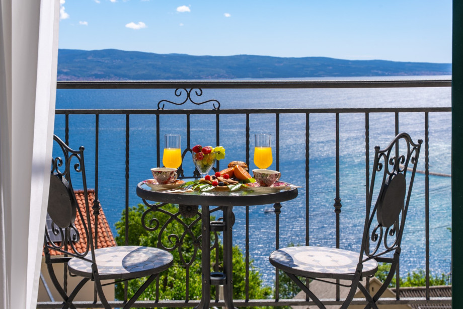 Perfect place for a first morning coffee