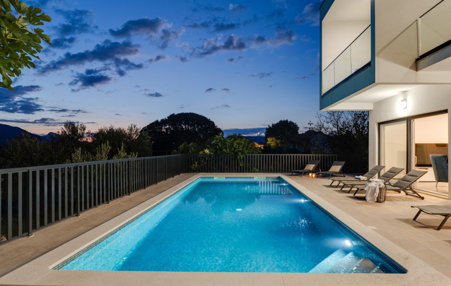 Relax in comfort and luxury, surrounded by nature