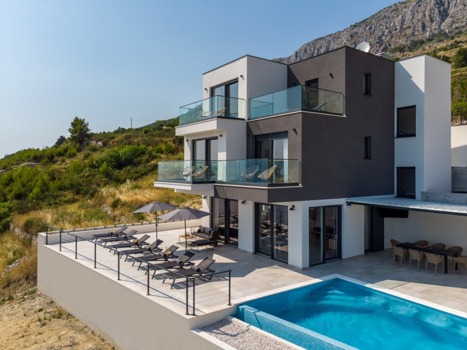 Villa Marila features 170sqm in total on a 450sqm plot of land