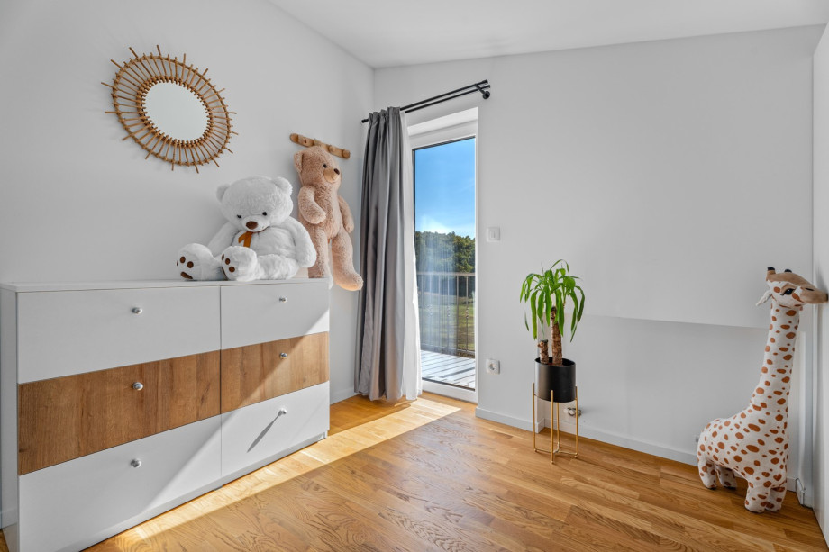 Bedroom No. 6 (9.8m2) with a bunk bed (2 x 90cm x 200cm beds), shared balcony with the living room