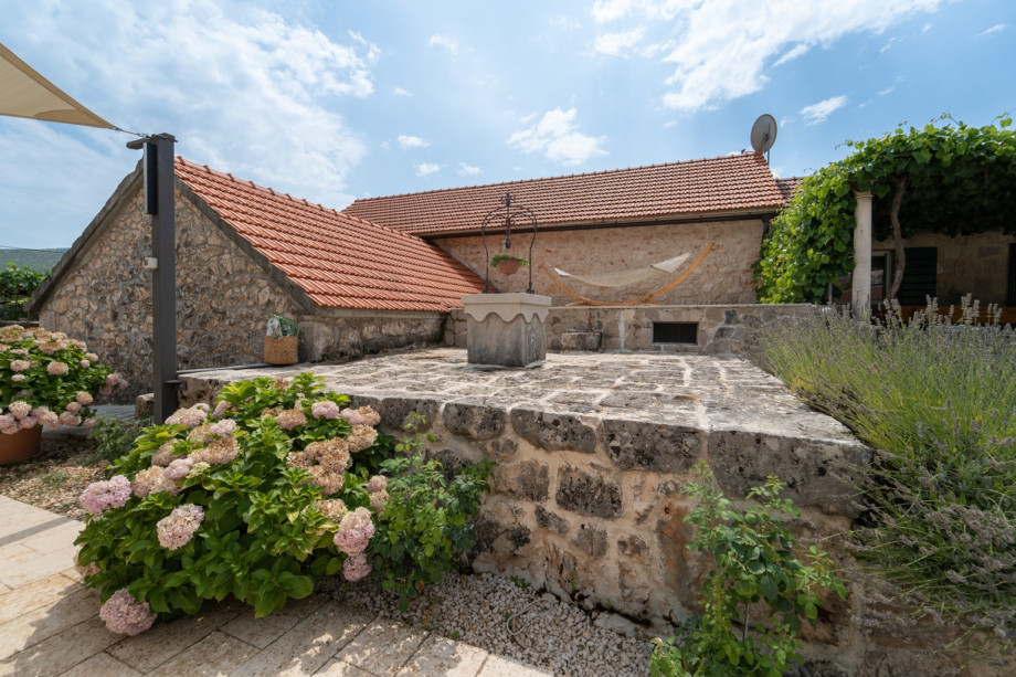Villa Aurora offers a perfect getaway in the heart of Dalmatia