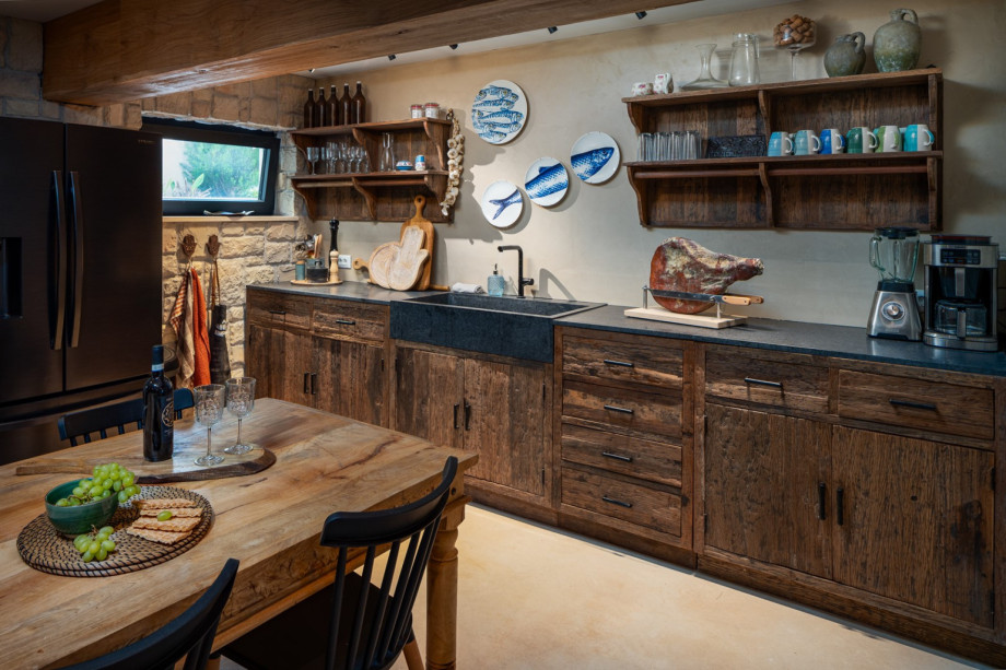 A traditionally decorated room that provides an excellent place for everyone to have fun