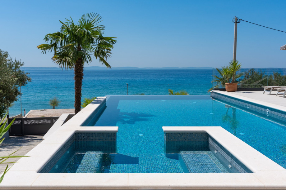 Stunning open sea views that create a relaxing and unforgettable vacation experience.