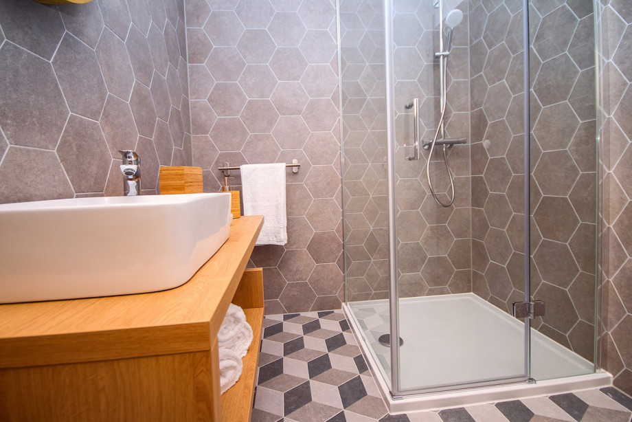 Bathroom with shower on ground floor