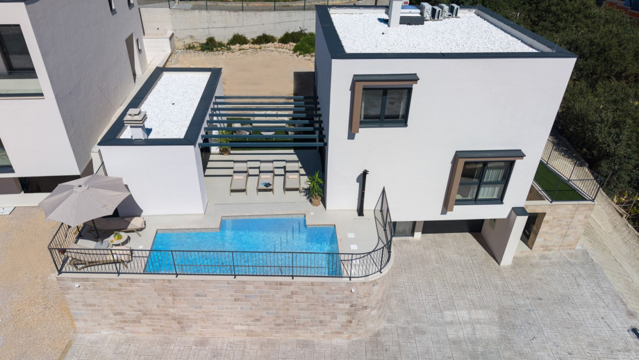 Experience a stunning seaview retreat situated on a 270sqm private plot.