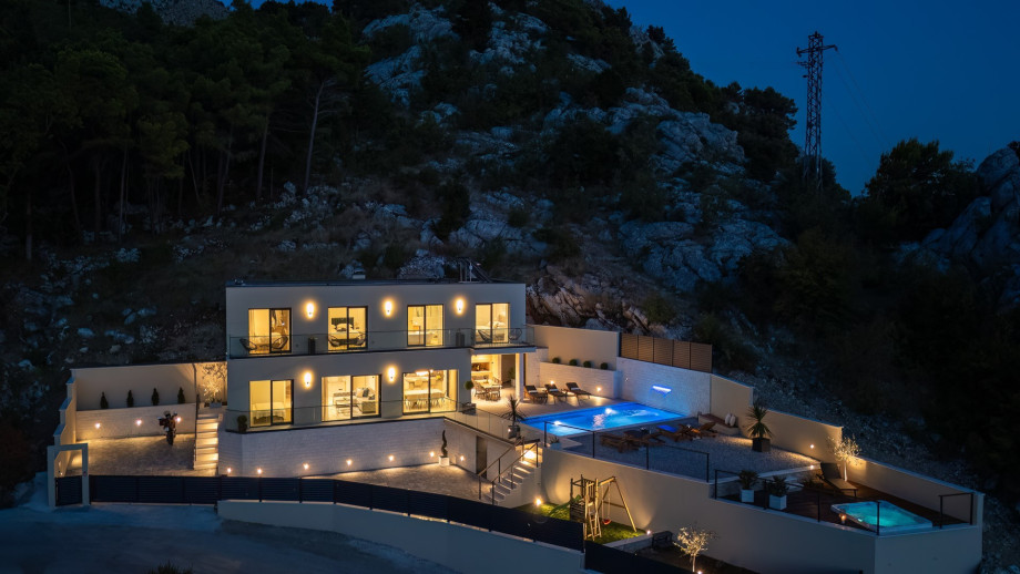 Kommen Sie und probieren Sie die unberührte und einfache Lebensart Dalmatiens