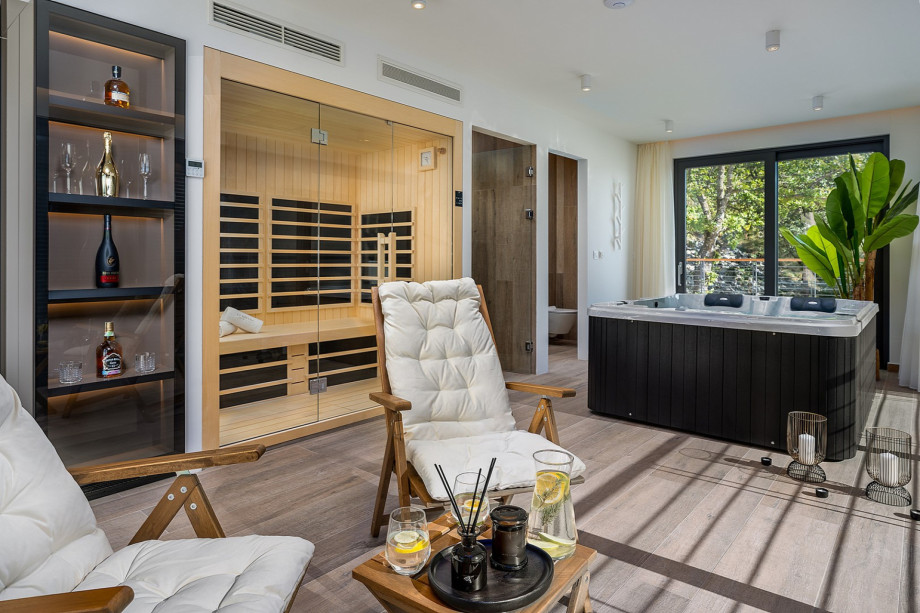 You deserve an absolute luxurious vacation in this extraordinary villa with style.