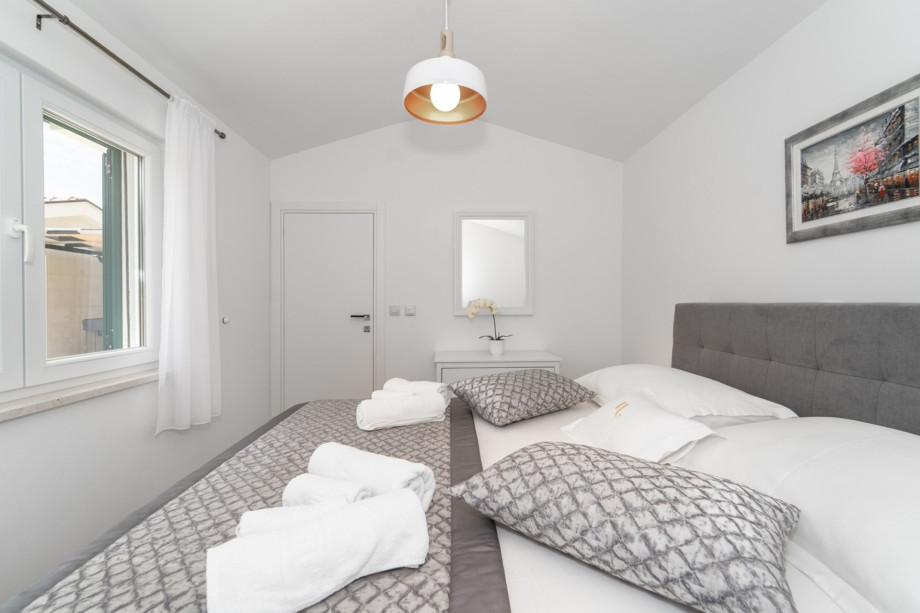 Bedroom No.4 with double bed