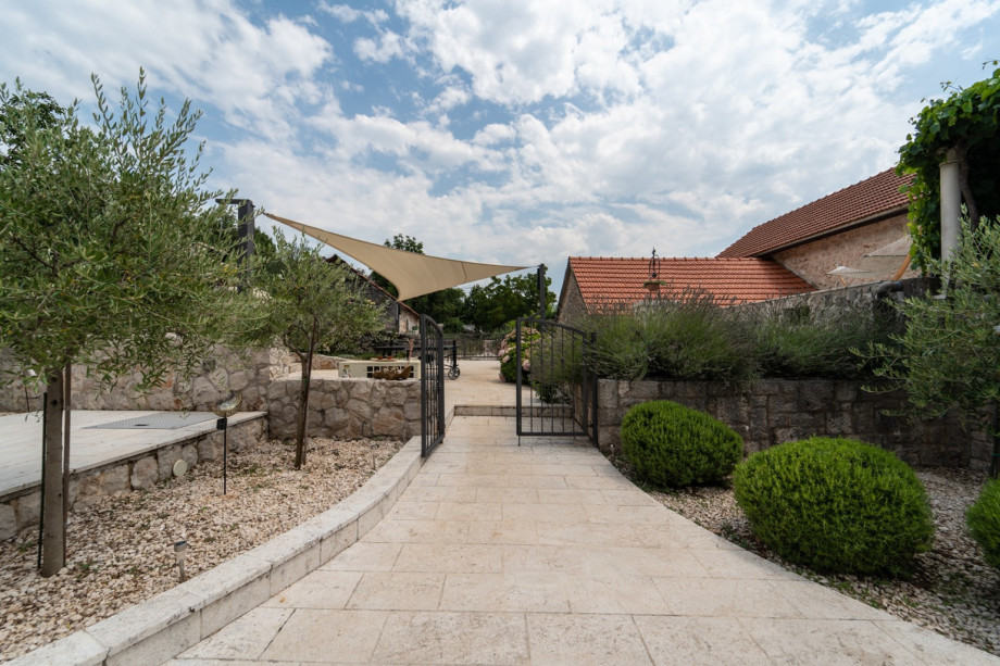 Experience the perfect blend of relaxation, adventure, and culinary delights. Your unforgettable Dalmatian vacation awaits!