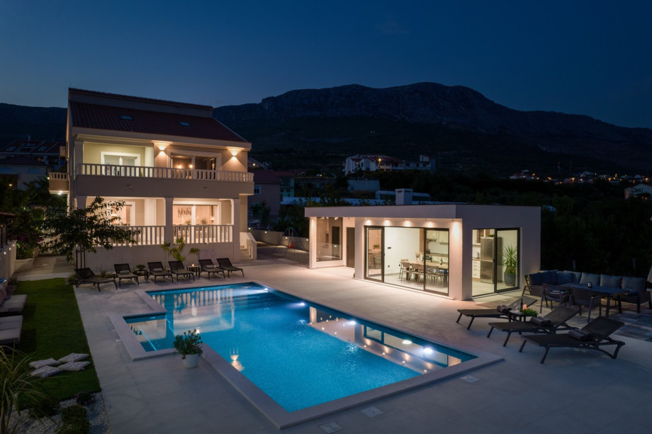 The car is recommended and there is a private parking lot for cars