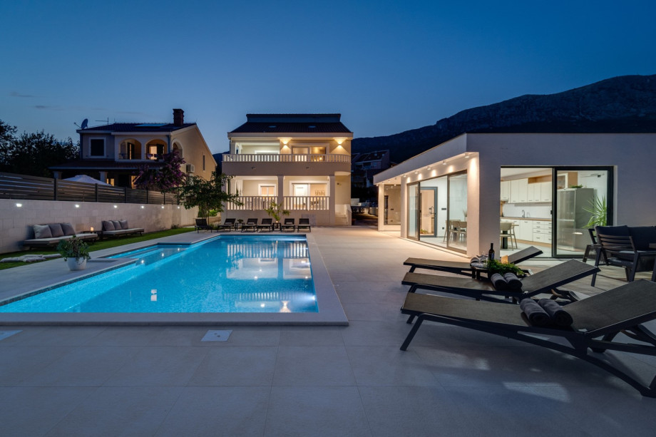 We believe that the location is simply perfect for a very relaxing and comfortable vacation