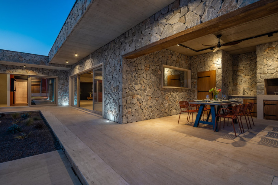 Genießen Sie die Schönheit der Natur und den luxuriösen Komfort der Villa Fantazija – Ihr Traumurlaub erwartet Sie!