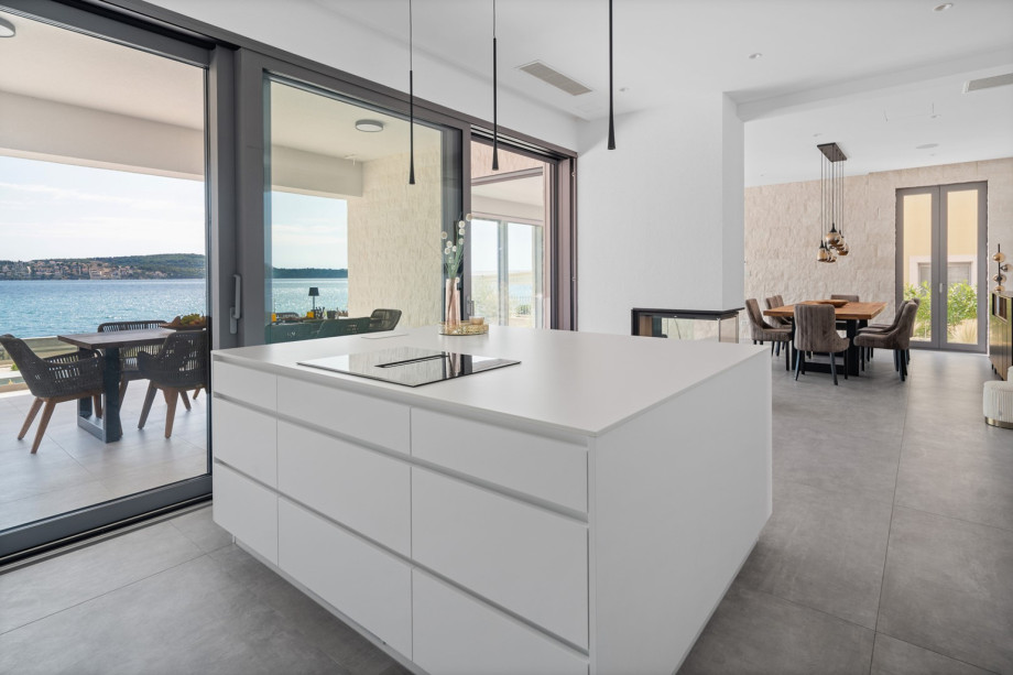 A kitchen island for added convenience and space.