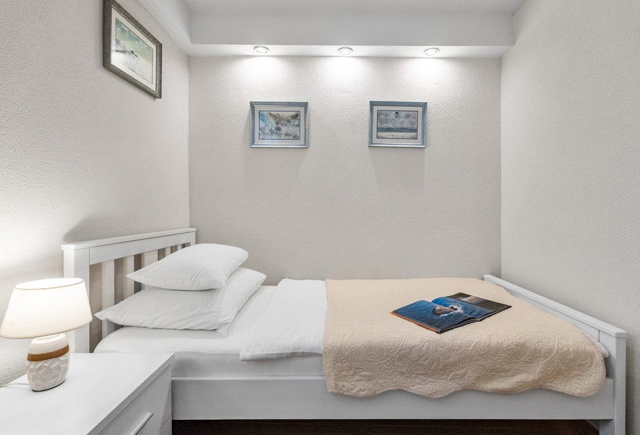 This large 16 sqm room features sleeping space for three guests.