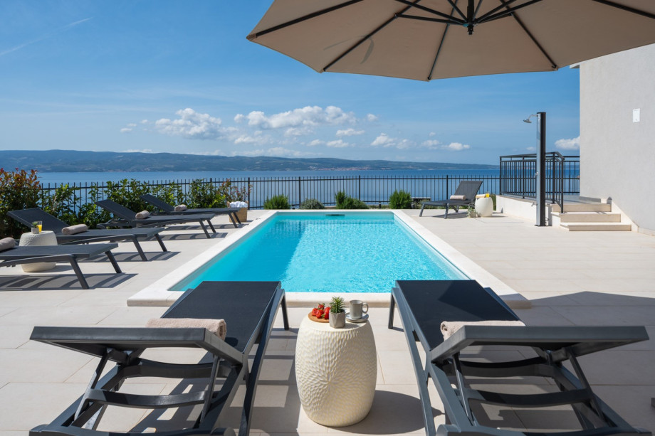 Seaview Villa ELZA with heated pool, summer kitchen, gym, seaviews