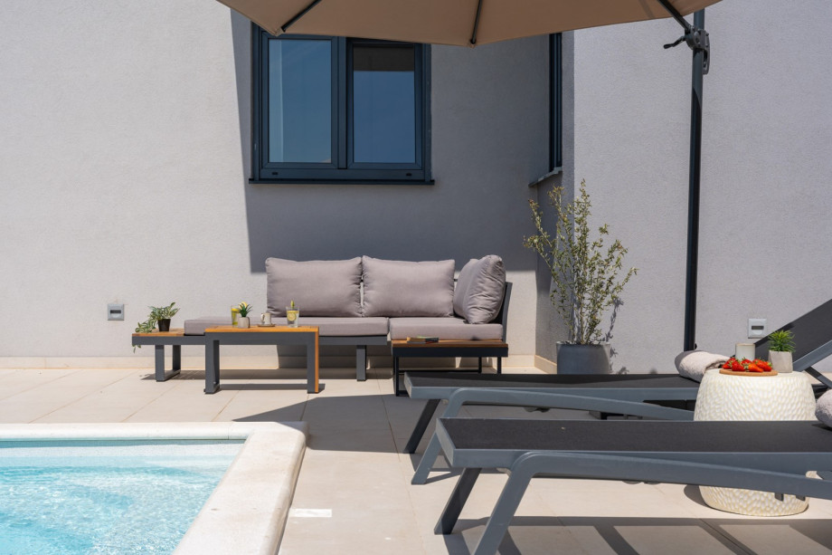 Sun deck area with deck chairs where you can relax in the sun