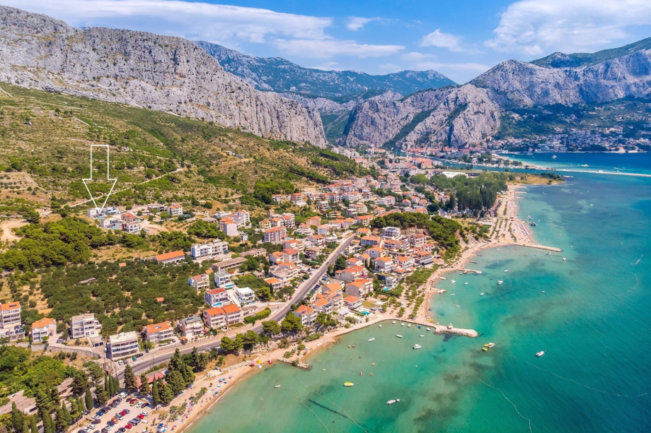 Markierte Lage der Villa Andoris im kleinen Ort Duće, neben der Stadt Omiš.