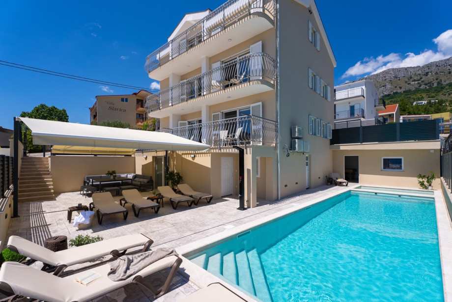 Stunning 7-bedroom villa nestled in the picturesque village of Mali Rat, near Omiš