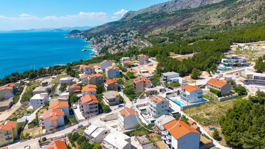 Marked position of the 7-bedroom Villa Diamond