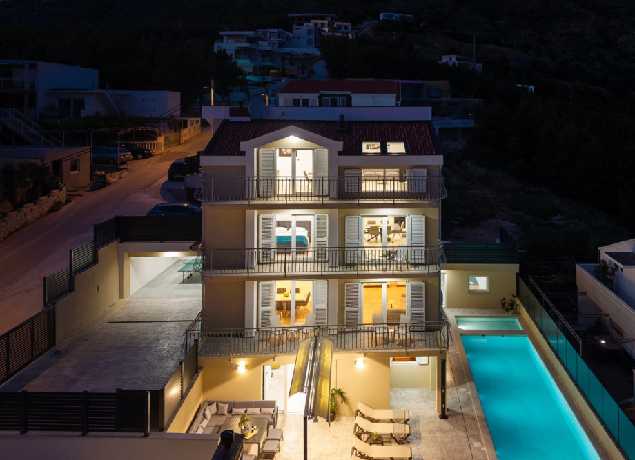 Night view of the villa and outside area