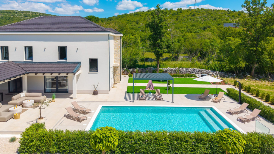 Discover the perfect blend of luxury and nature at Villa Aria Relax—your serene home away from home awaits!