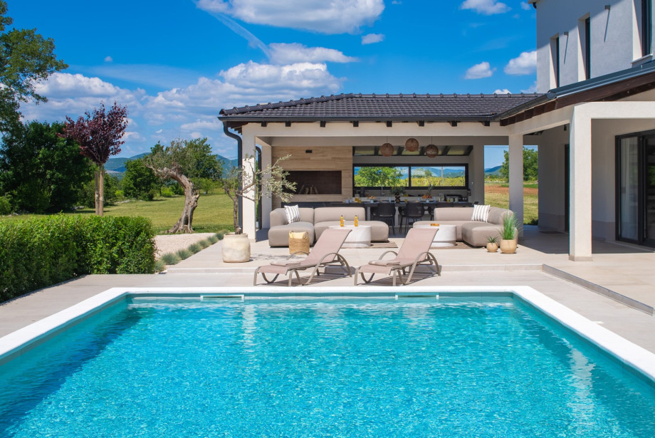 Air conditioning throughout the villa, keeping you cool and comfortable, and free WiFi to stay connected