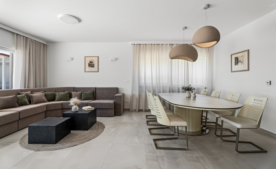 Seaview villa Mare is a high quality furnished, modern and comfortable accommodation