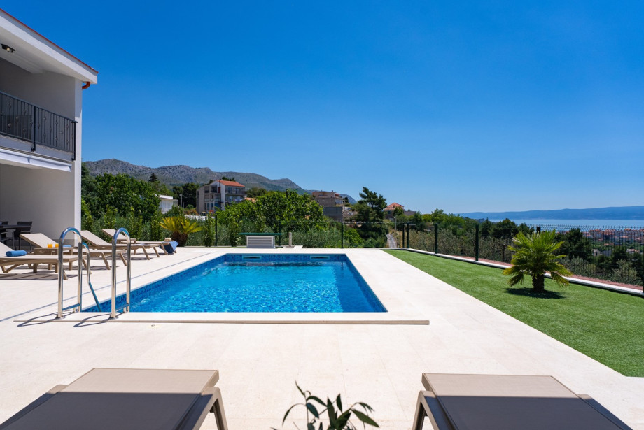 While you refresh yourself in the pool you can admire the breathtaking view