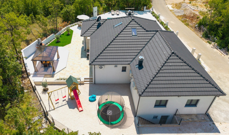 Neu gebaut und mit Blick auf Entspannung und Unterhaltung gestaltet
