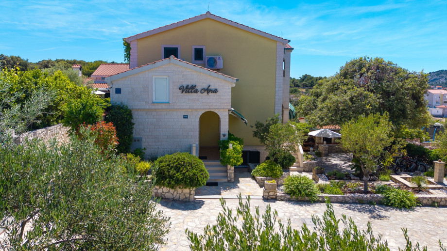 Secure private parking for 4 cars is located next to the villa entrance.