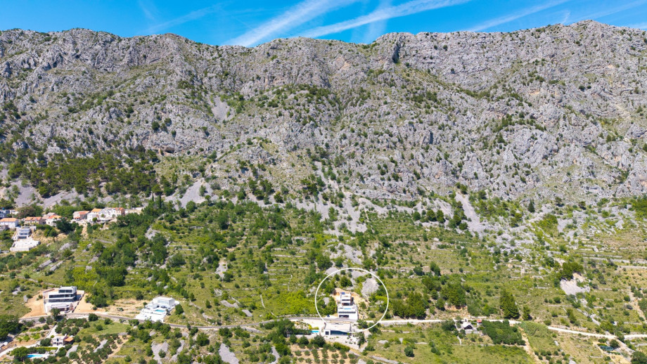 You can enjoy the serene sounds of crickets and birds, all while surrounded by typical Mediterranean plants.