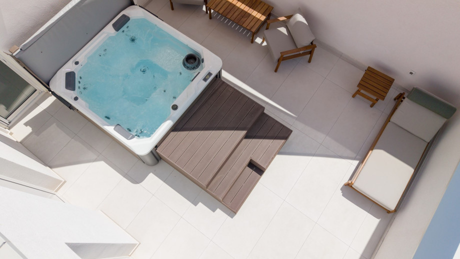 Die offenen Wohnbereiche eignen sich ideal für Familientreffen oder Gruppenreisen und verbinden nahtlos Luxus mit Wellness-ähnlichen Annehmlichkeiten.