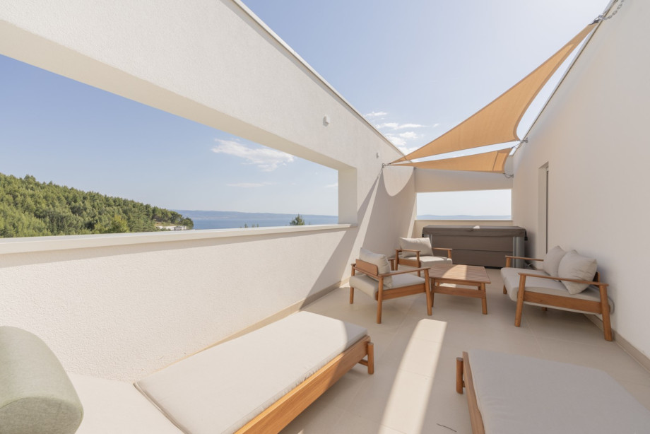This peaceful setting offers a relaxing space to unwind and enjoy quiet moments outdoors
