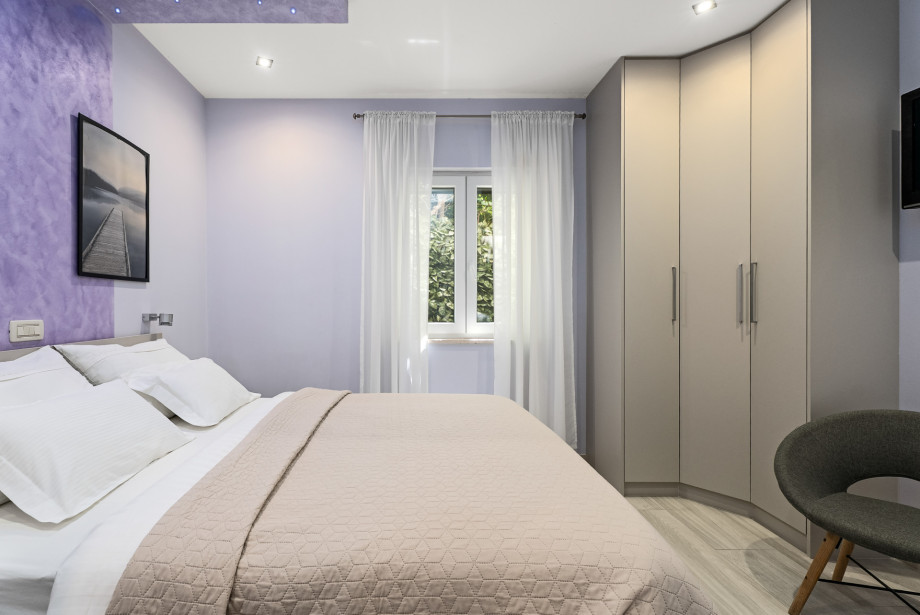 Bedroom NO1 on the ground floor  with double bed 160 x 200, TV, en-suite bathroom with shower