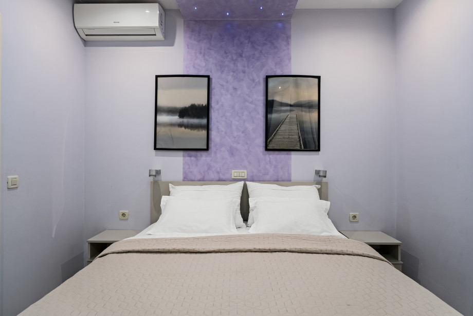 Bedroom NO1 on the ground floor  with double bed 160 x 200, TV, en-suite bathroom with shower