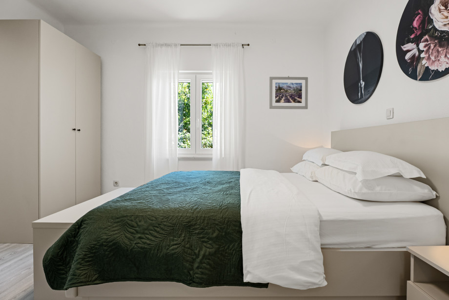 First floor that offers: Bedroom NO3 with double bed 160 x 200, sofa bed 80 x 200, TV, A/C, en-suite bathroom with shower