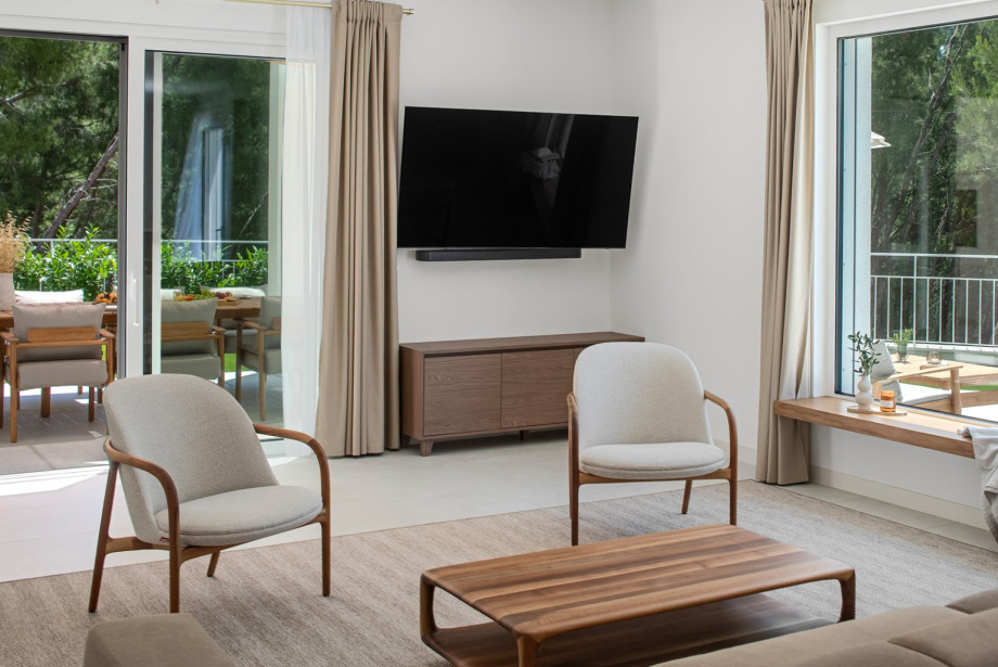 A calm and elegant space for reading, relaxing, and enjoying the view