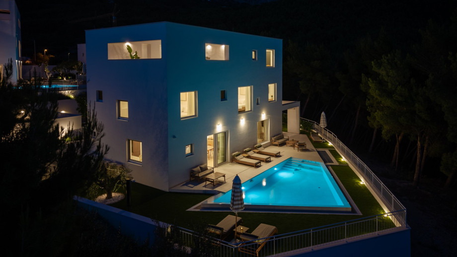The stunning pebble beach, along with bars and restaurants, is a mere 700 meters away