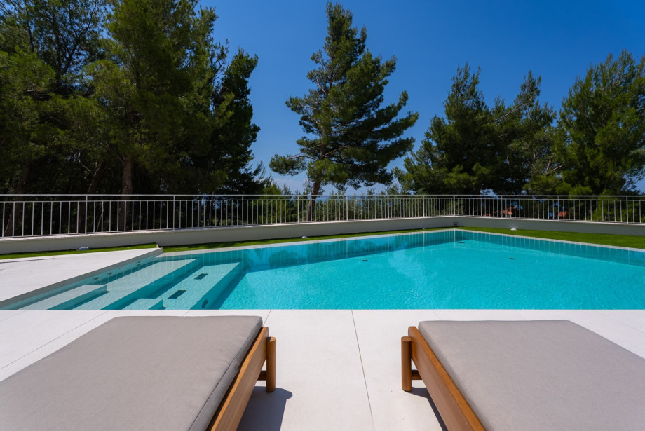 While you refresh yourself in the pool you can admire the breathtaking view