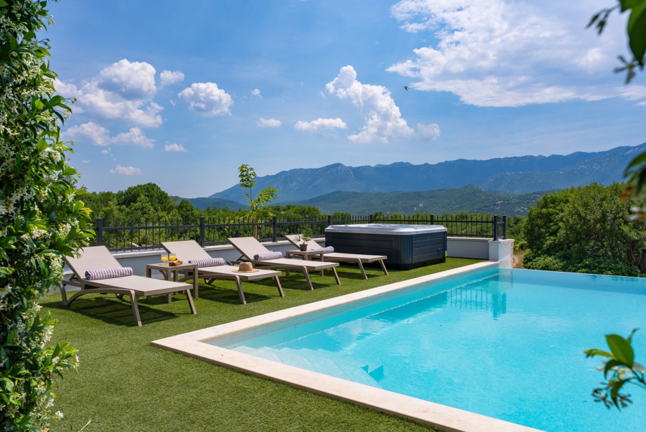 Villa Adrion Terra – Tranquil Nature Retreat  Featuring 4 bedrooms, 3 bathrooms, a heated 32sqm private pool,